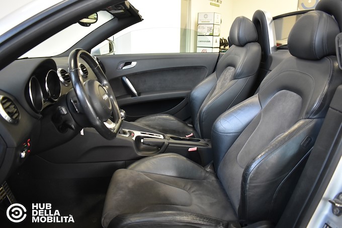 AUDI TT Roadster 2.0 TFSI S tronic
